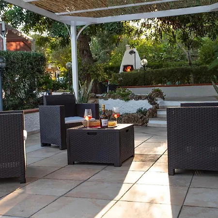 Domo Angheleda - Detached With Large Garden In A Relaxing Environment, A Few Minutes From The Sea Σπίτι διακοπών Αλγκέρο
