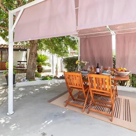 Domo Angheleda - Detached With Large Garden In A Relaxing Environment, A Few Minutes From The Sea *