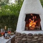 Ferienhaus Domo Angheleda - Detached With Large Garden In A Relaxing Environment, A Few Minutes From The Sea Alghero