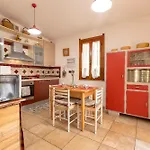 Domo Angheleda - Detached With Large Garden In A Relaxing Environment, A Few Minutes From The Sea Ferienhaus