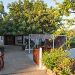 Domo Angheleda - Detached With Large Garden In A Relaxing Environment, A Few Minutes From The Sea * Alghero