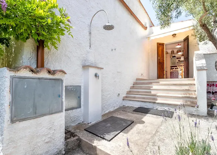 Domo Angheleda - Detached With Large Garden In A Relaxing Environment, A Few Minutes From The Sea Tatil Evi