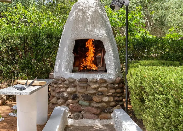 Prázdninový dům Domo Angheleda - Detached With Large Garden In A Relaxing Environment, A Few Minutes From The Sea *