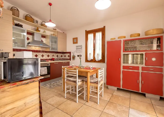 Domo Angheleda - Detached With Large Garden In A Relaxing Environment, A Few Minutes From The Sea Tatil Evi