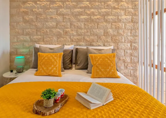 Domo Angheleda - Detached With Large Garden In A Relaxing Environment, A Few Minutes From The Sea Prázdninový dům *